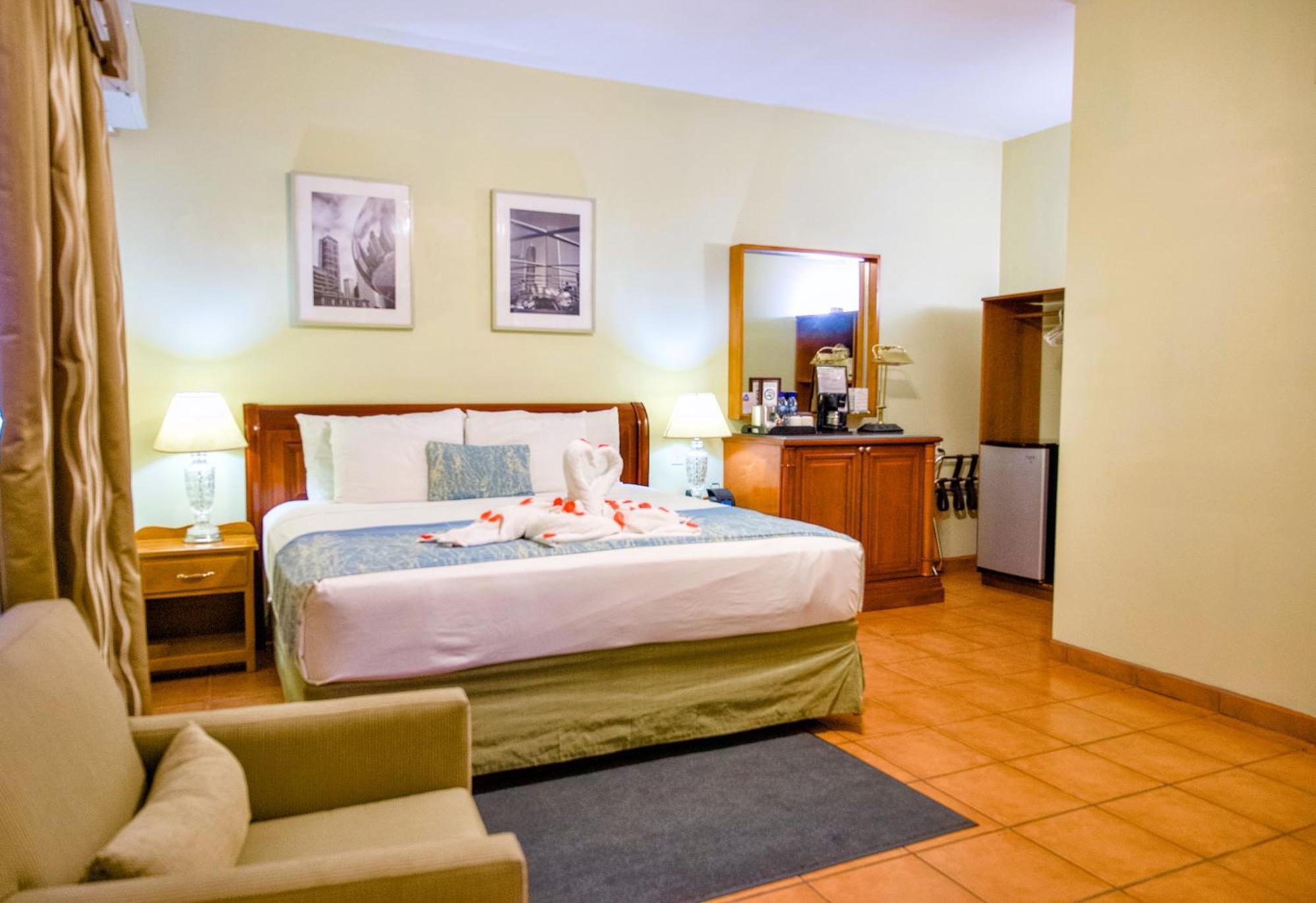 Rolson Hotel Сан-Игнасио Экстерьер фото