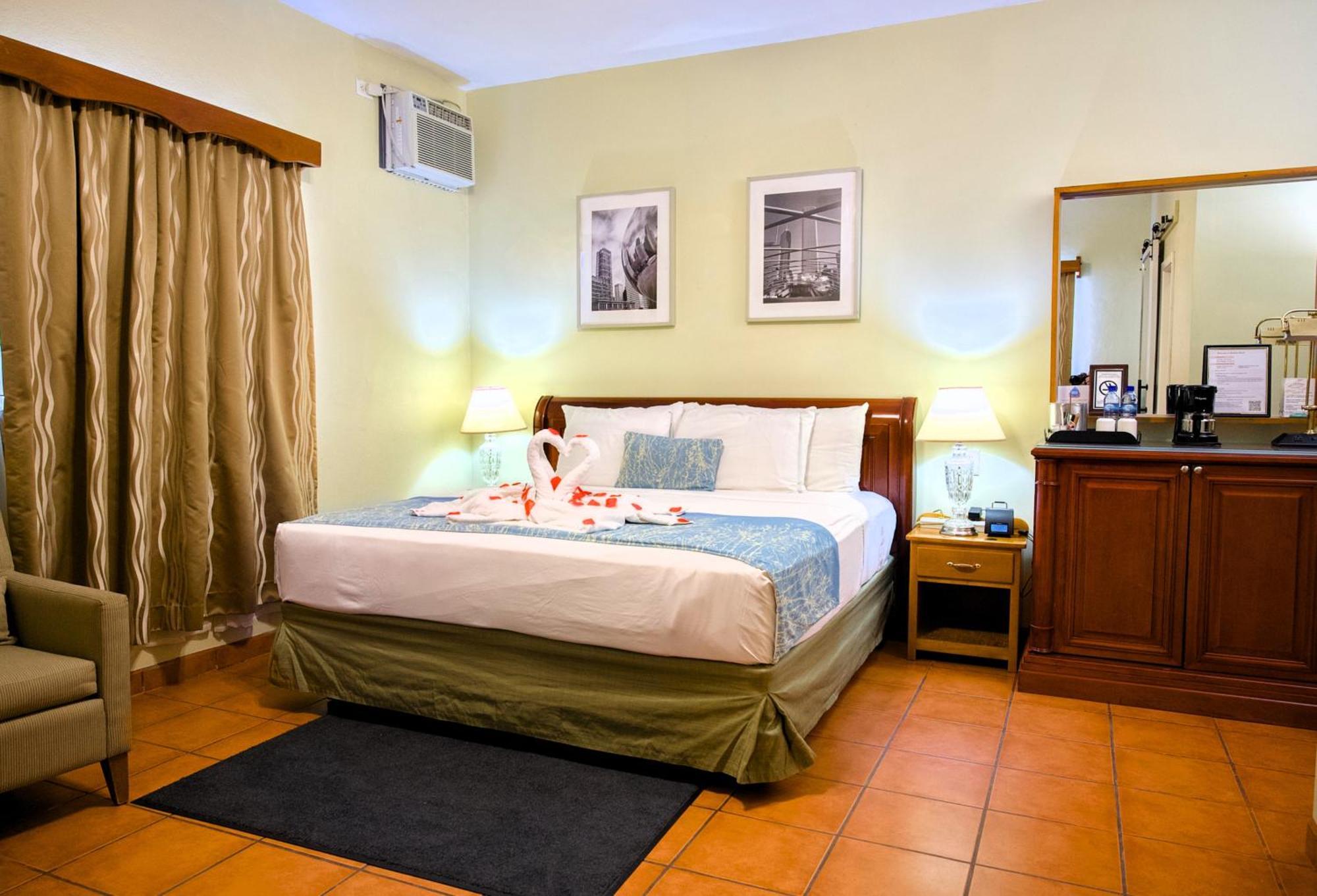 Rolson Hotel Сан-Игнасио Экстерьер фото